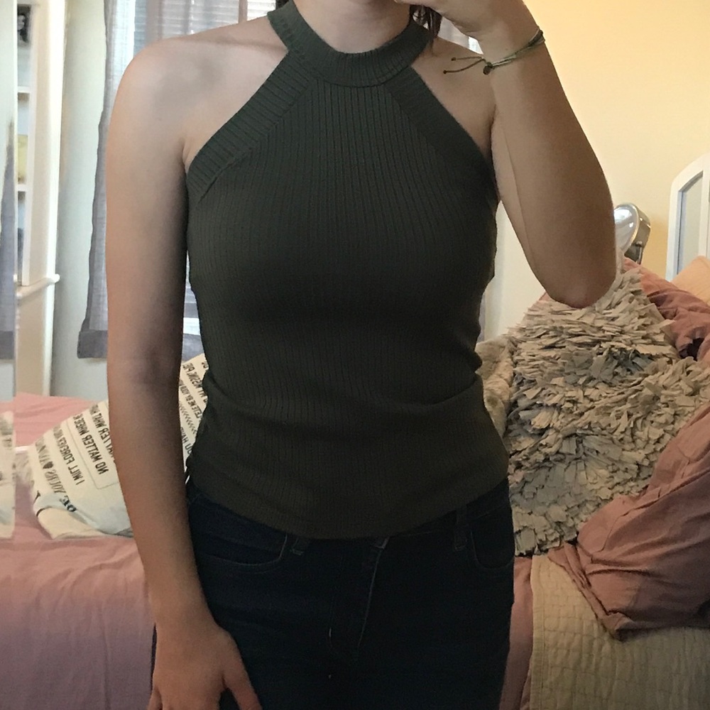 Halter top - Picture 2 of 2